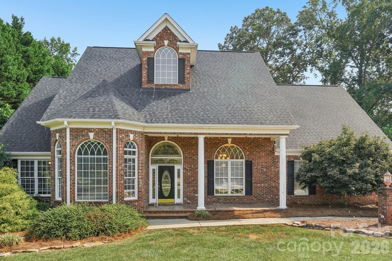 5505 Hickory Leaf Ct, Mount Holly, NC 28120