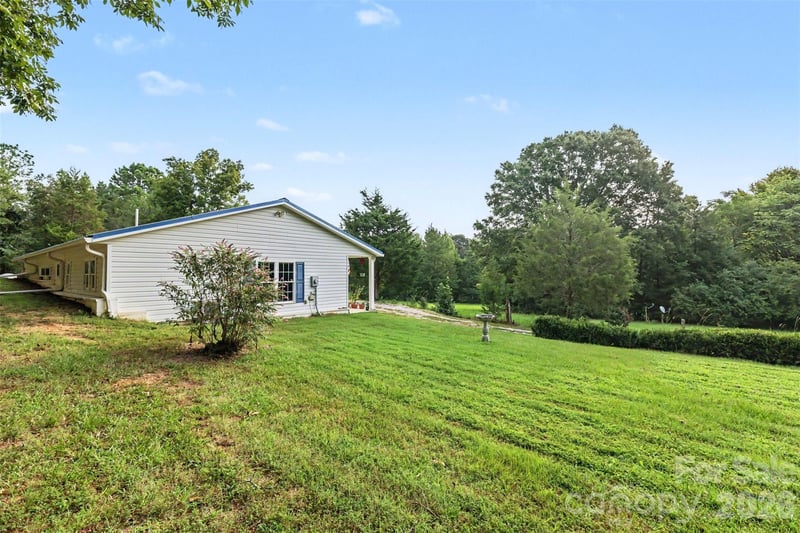 9324 Simpson Rd, Waxhaw, NC 28173