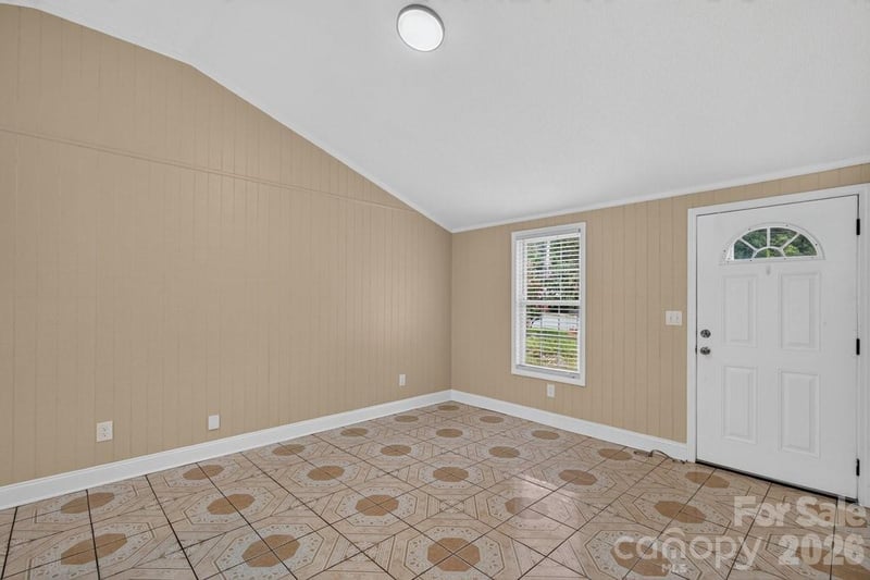 407 S Trenton St, Gastonia, NC 28052