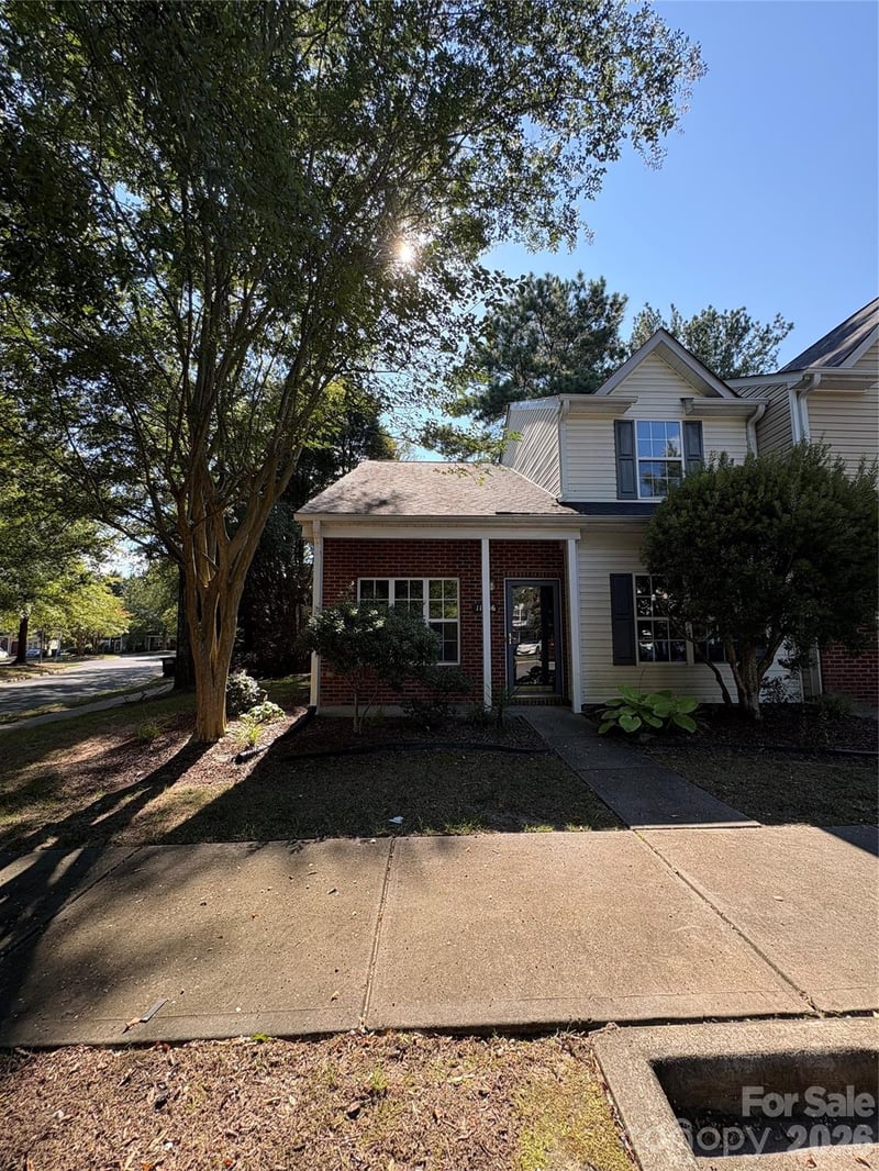 11586 Briddle Hall Ct, Charlotte, NC 28214
