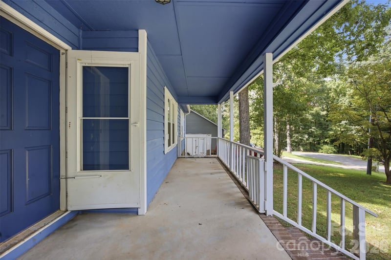 103 New Hampshire Dr, Stanley, NC 28164