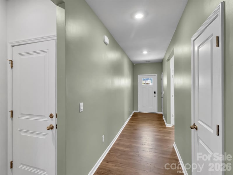 61 Woodvale Dr, Waynesville, NC 28786