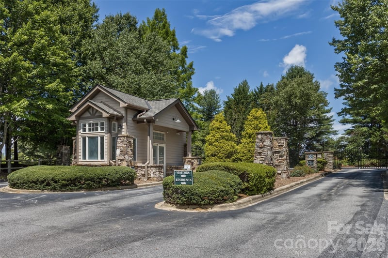 Lot 2 Tomahawk Trl #2, Hendersonville, NC 28739