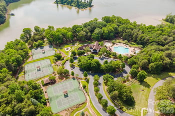 10930 Green Heron Ct, Charlotte, NC 28278