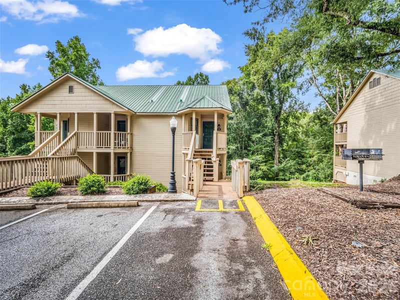 160 Whitney Blvd #21, Lake Lure, NC 28746