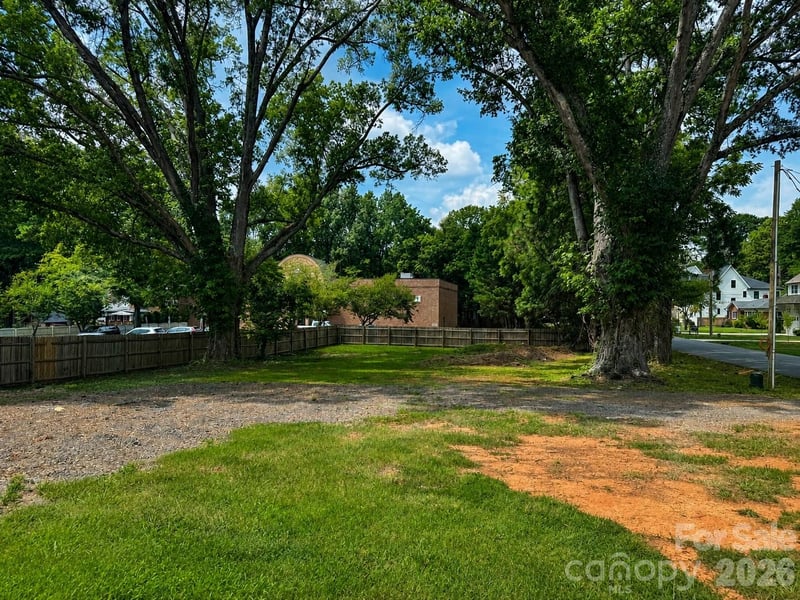 44204424 Castleton Rd, Charlotte, NC 28211