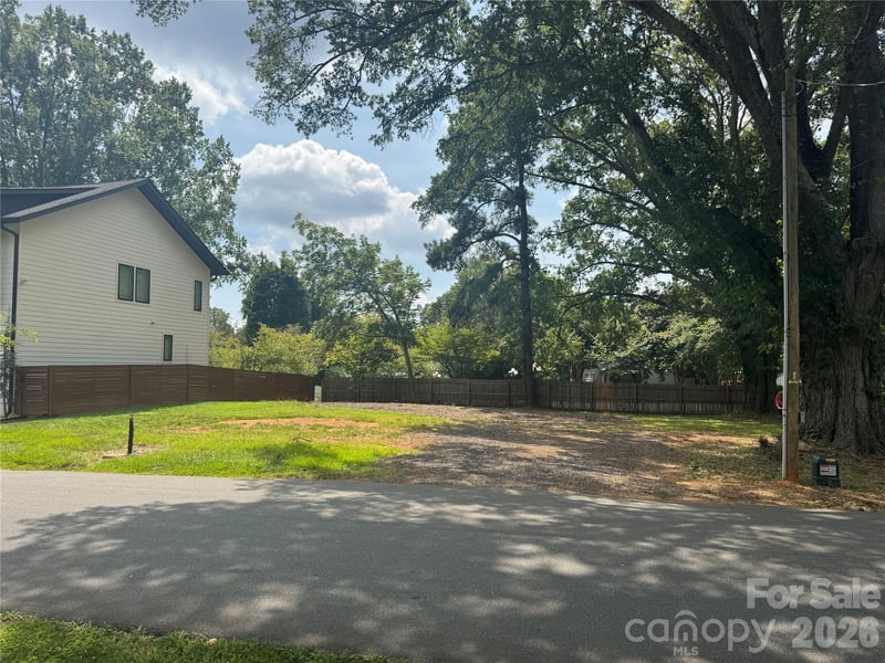 44204424 Castleton Rd, Charlotte, NC 28211