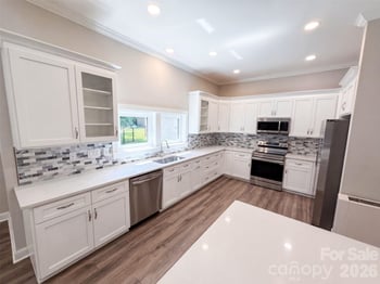 132 Cottage Creek Ct, York, SC 29745