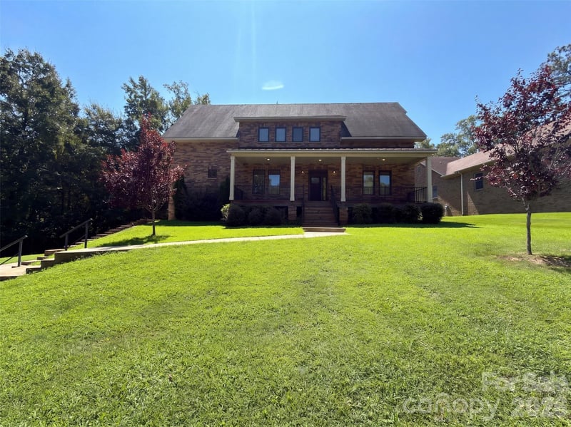 132 Cottage Creek Ct, York, SC 29745