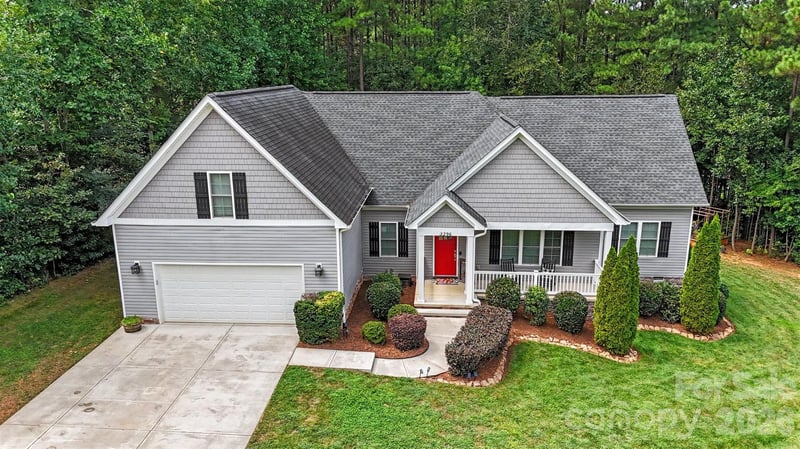 3396 Long Cedar Ln, Alexis, NC 28006