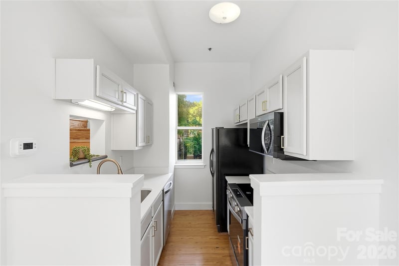 2090 Atherton Heights Ln, Charlotte, NC 28203