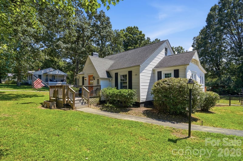 1901 Linwood Rd, Gastonia, NC 28052