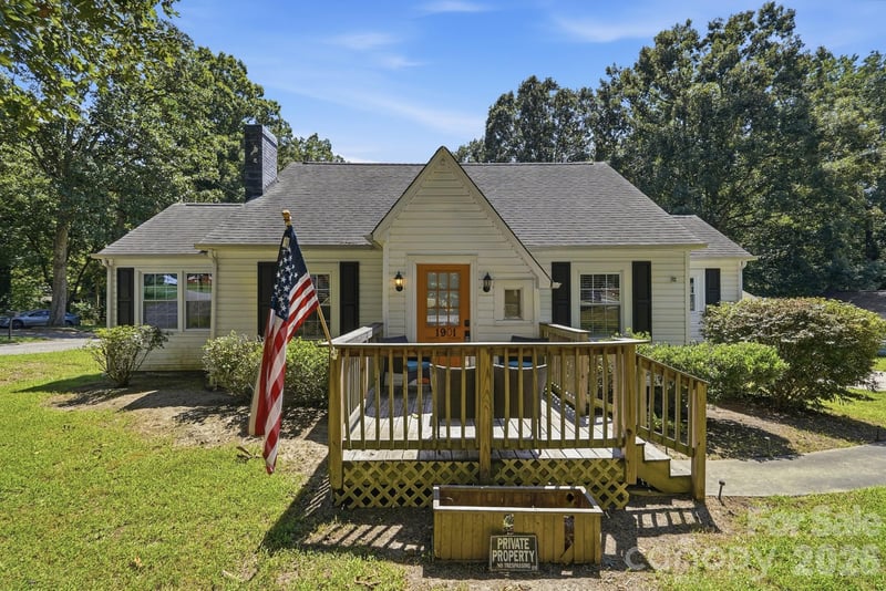 1901 Linwood Rd, Gastonia, NC 28052