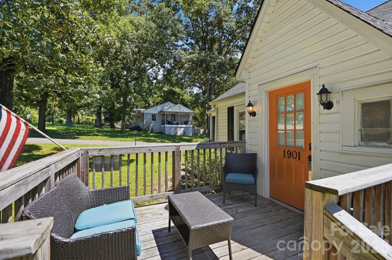 1901 Linwood Rd, Gastonia, NC 28052