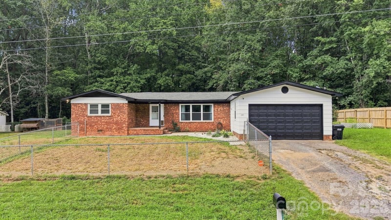 145 Gold Branch Rd, Salisbury, NC 28146