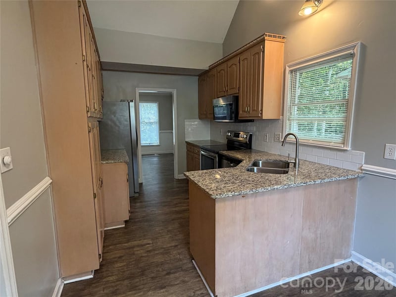 1611 Plantation Trl, Gastonia, NC 28056
