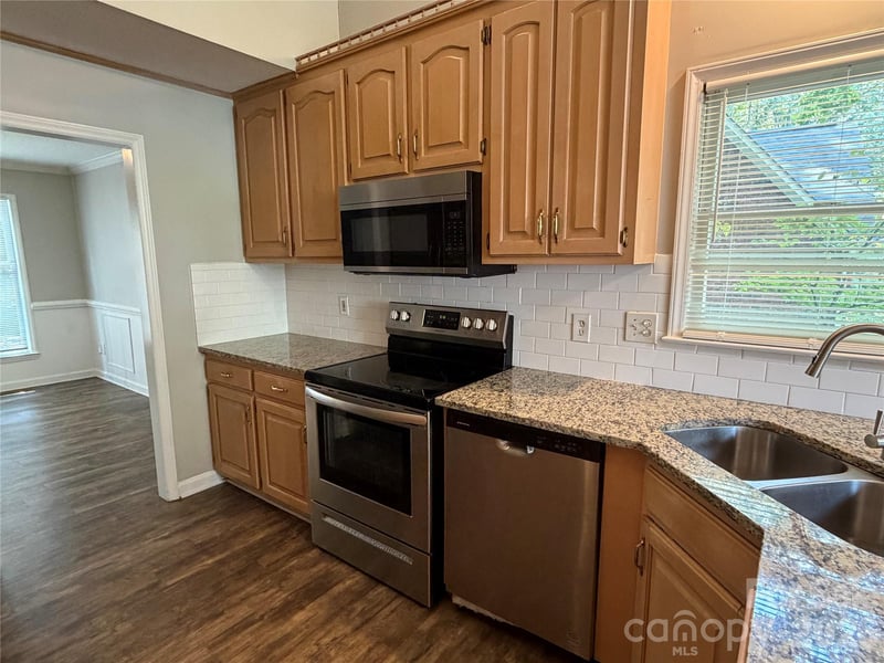 1611 Plantation Trl, Gastonia, NC 28056