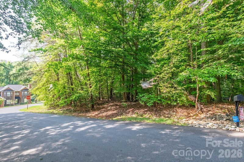 8398 Marina Ln, Catawba, NC 28609