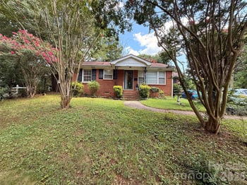 4310 Gillespie Ct, Charlotte, NC 28205