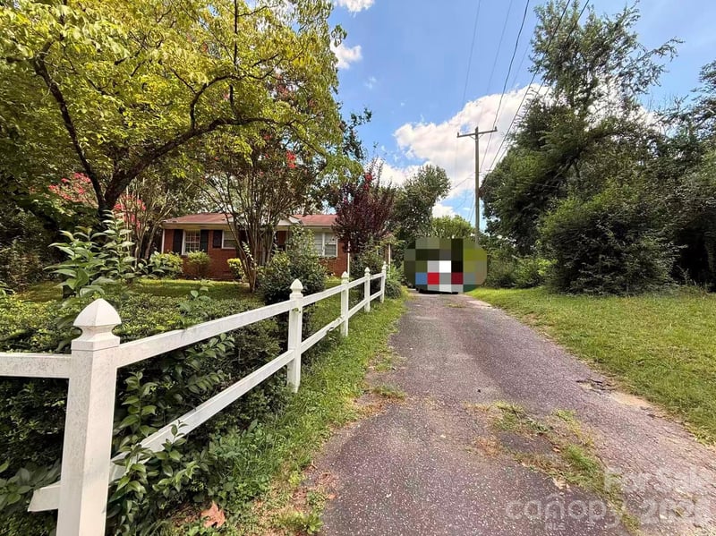 4310 Gillespie Ct, Charlotte, NC 28205