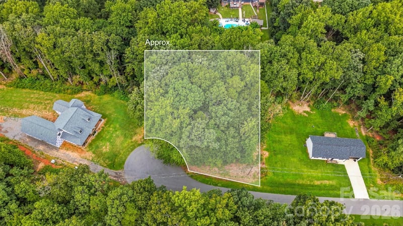 3958 Hoke St, Claremont, NC 28610