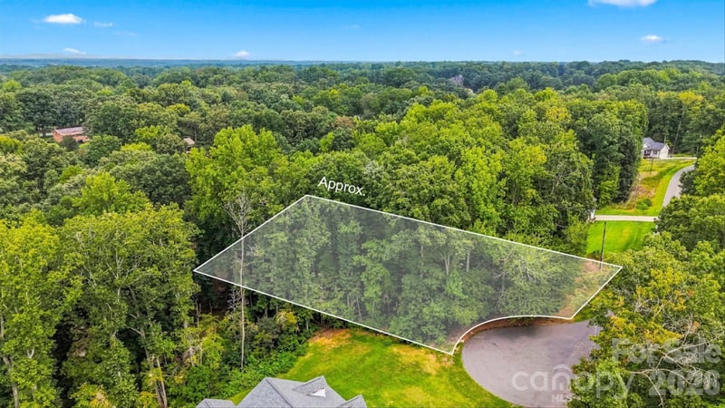 3958 Hoke St, Claremont, NC 28610