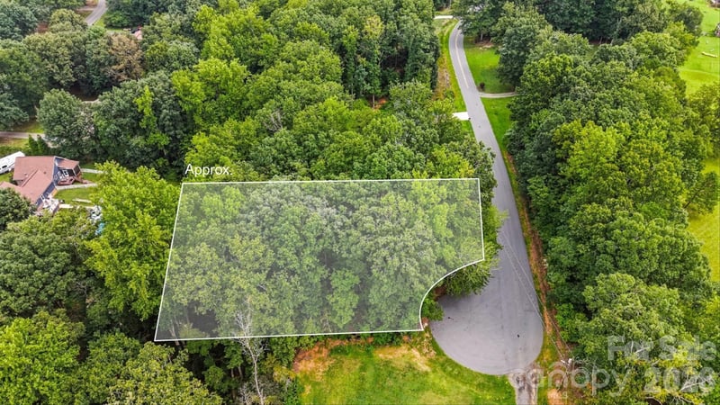3958 Hoke St, Claremont, NC 28610