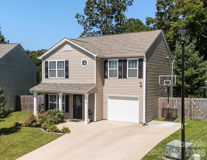 333 Oak Branch Rd, Arden, NC 28704