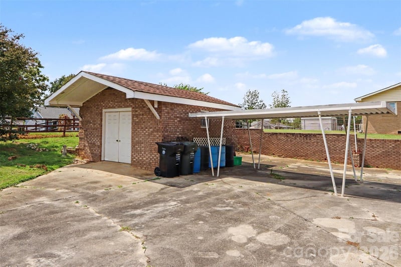 1018 Rembrandt Dr SW, Concord, NC 28027