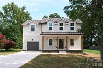 412 Midway Dr, Indian Trail, NC 28079