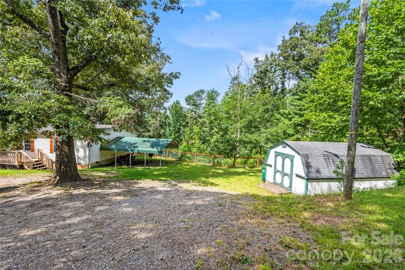 16 Vance Cemetery Rd, Weaverville, NC 28787