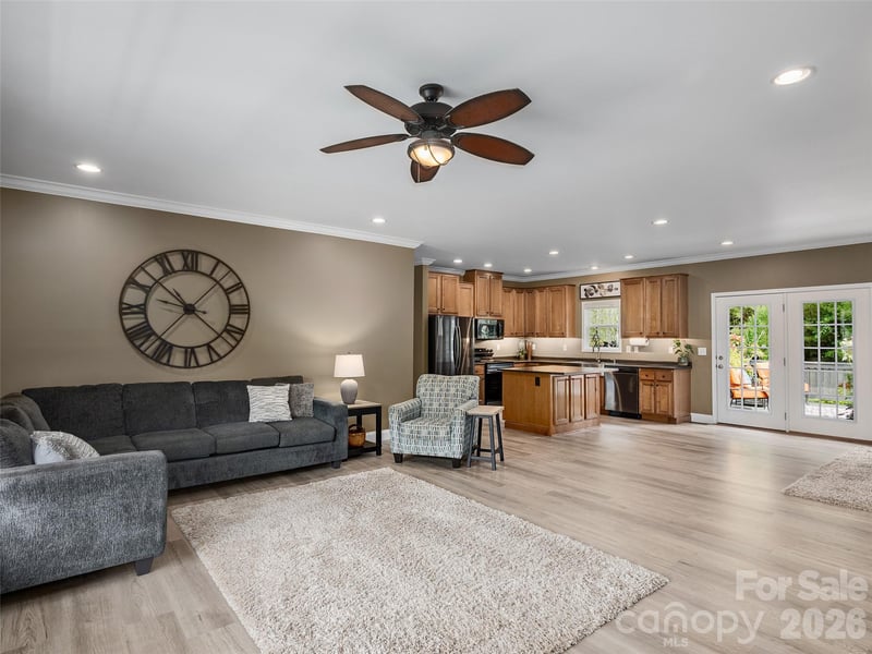 64 Luther Cove Rd, Candler, NC 28715