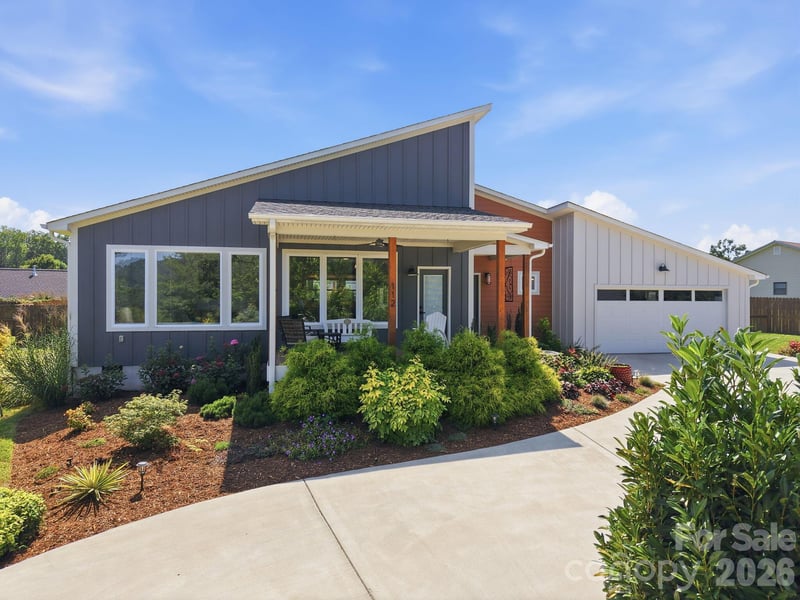 112 Upper Grove Ln, Weaverville, NC 28787