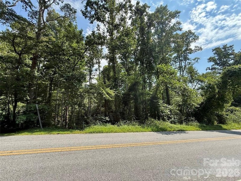 256 Burge Mountain Rd, Hendersonville, NC 28792