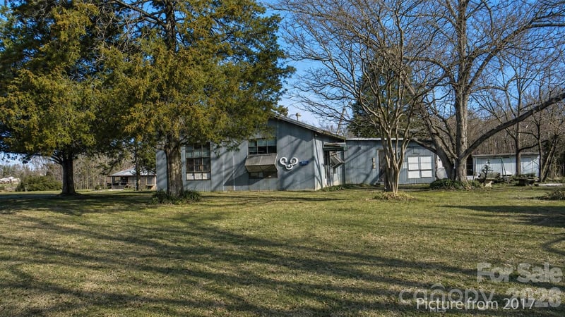 194 Old Limestone Rd W, York, SC 29745