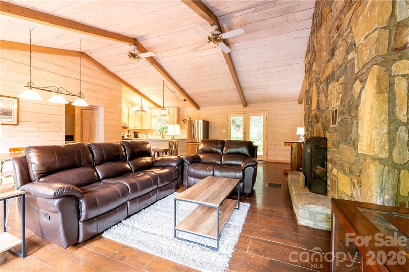 479 Big Ridge Rd, Burnsville, NC 28714