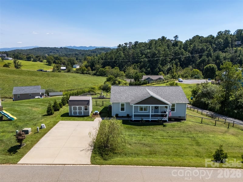 257 Tipton Hill Rd, Leicester, NC 28748