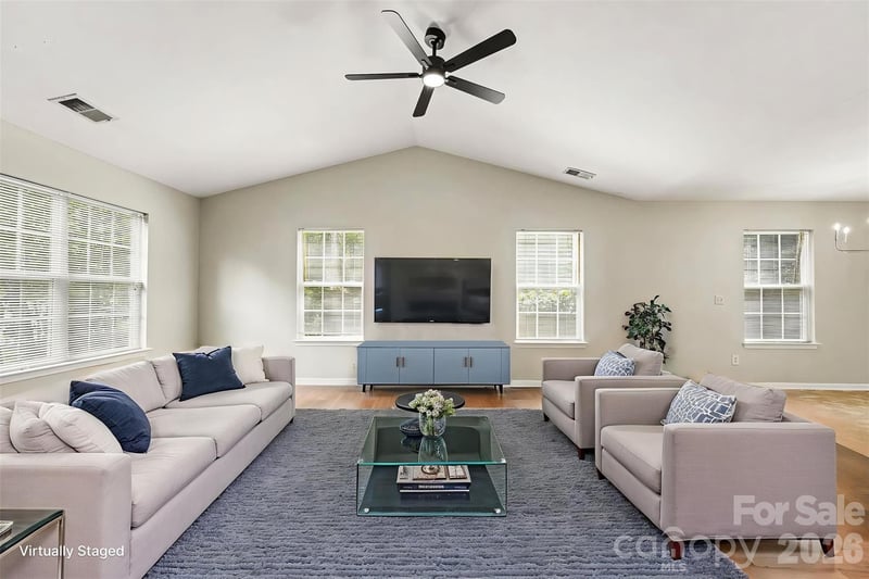 10104 Rockwood Rd, Charlotte, NC 28215