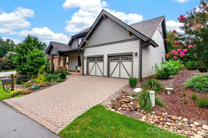 44 Stills Creek Loop, Fairview, NC 28730