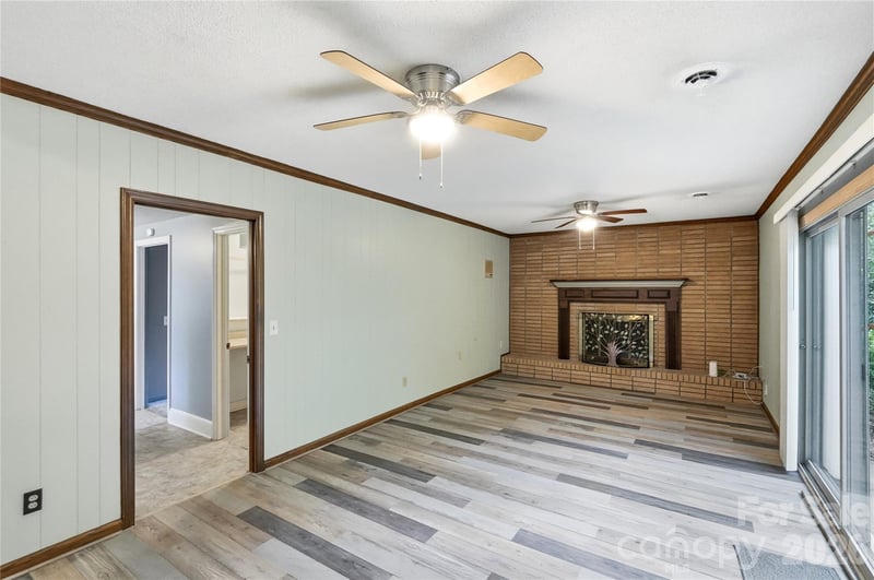 4819 Carousel Dr, Charlotte, NC 28212