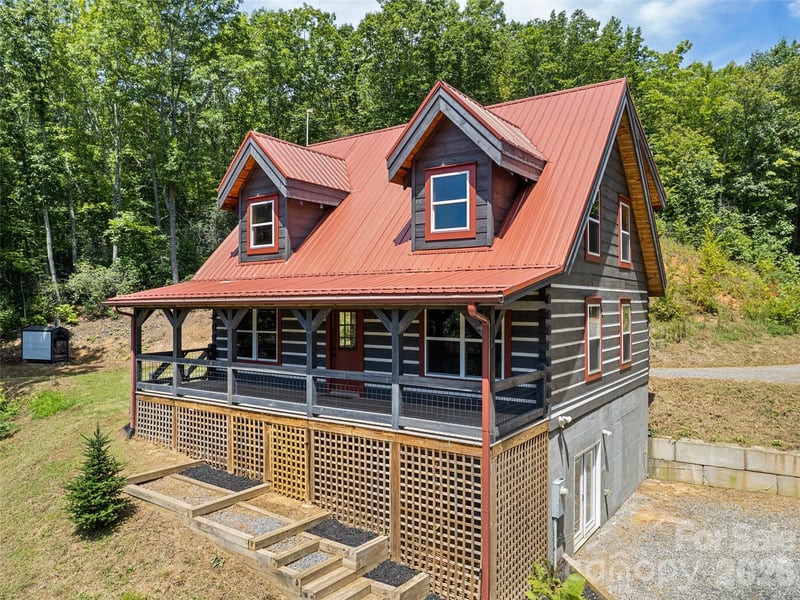 785 Orion Davis Rd, Waynesville, NC 28786