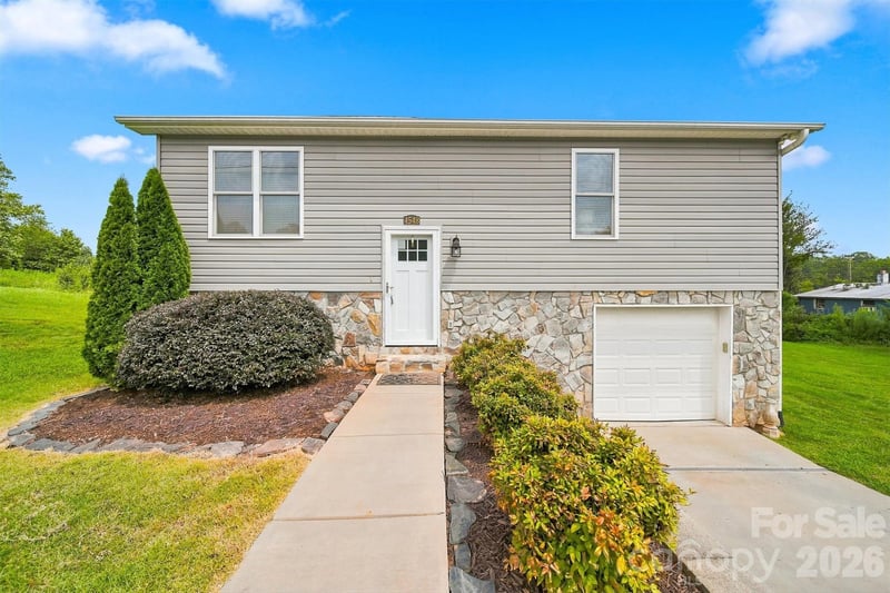 4548 Bethel Church Rd, Hickory, NC 28602