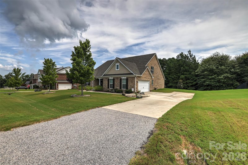 2084 Fuera Rd, York, SC 29745