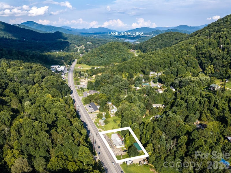 2881 Dellwood Rd, Waynesville, NC 28786