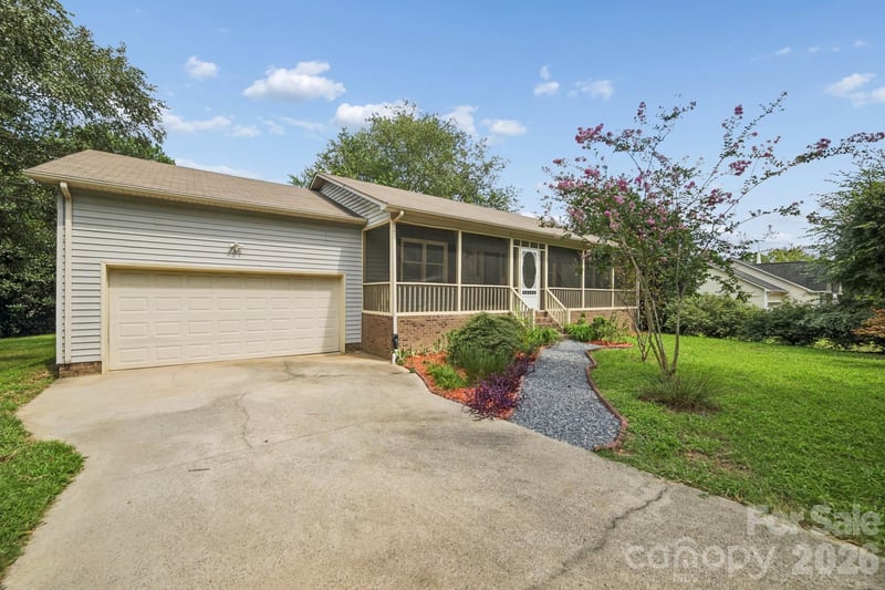 282 Honeycutt Dr SE, Concord, NC 28025