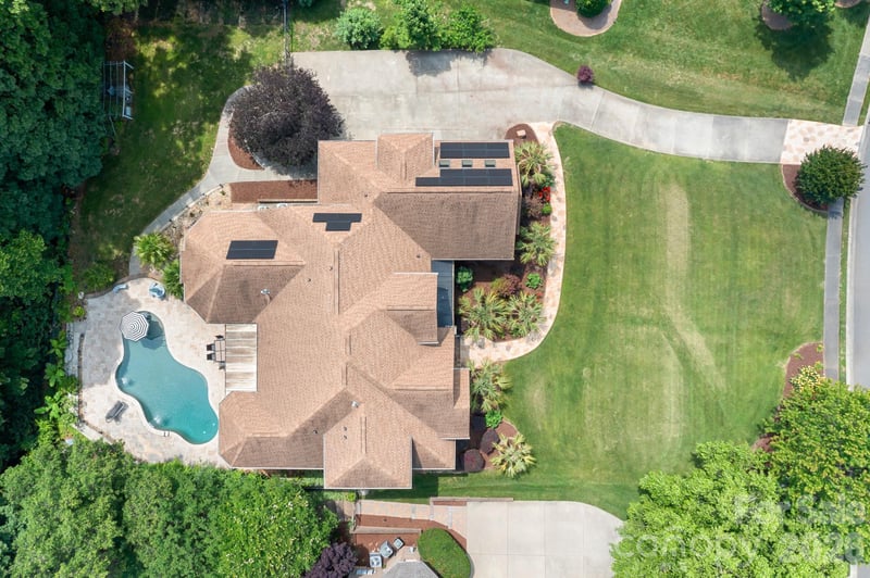 2215 Whiskery Dr, Waxhaw, NC 28173