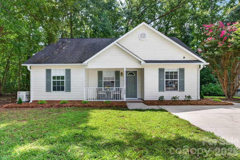 1649 Norfolk Ct, Rock Hill, SC 29730