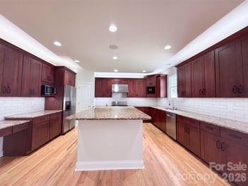 142 Bain Ln, Mooresville, NC 28117