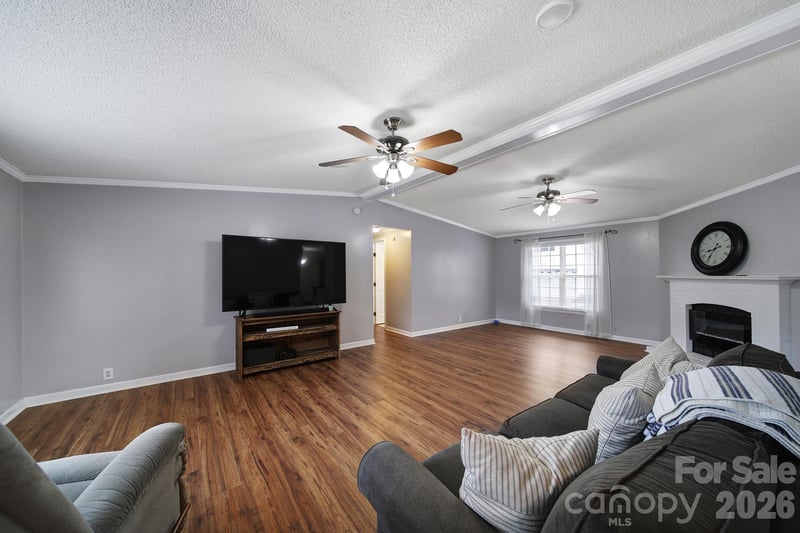 1421 Suttle Rd, Lancaster, SC 29720