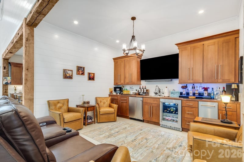 115 Speed Way #B, Lake Toxaway, NC 28747